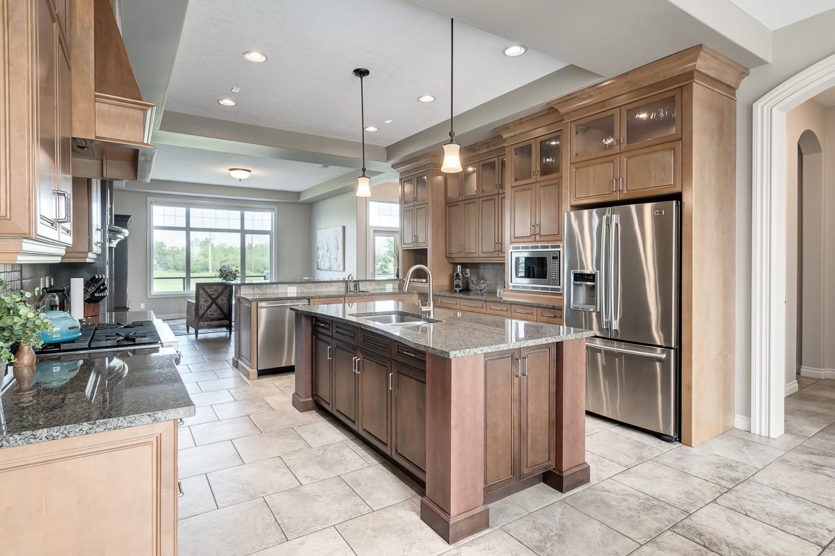 top-of-the-line stainless steel appliances at 236 Heritage Isle